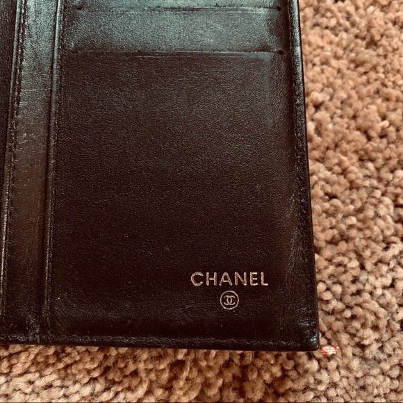 Coco Chanel black caviar leather vintage wallet. - Picture 5 of 7